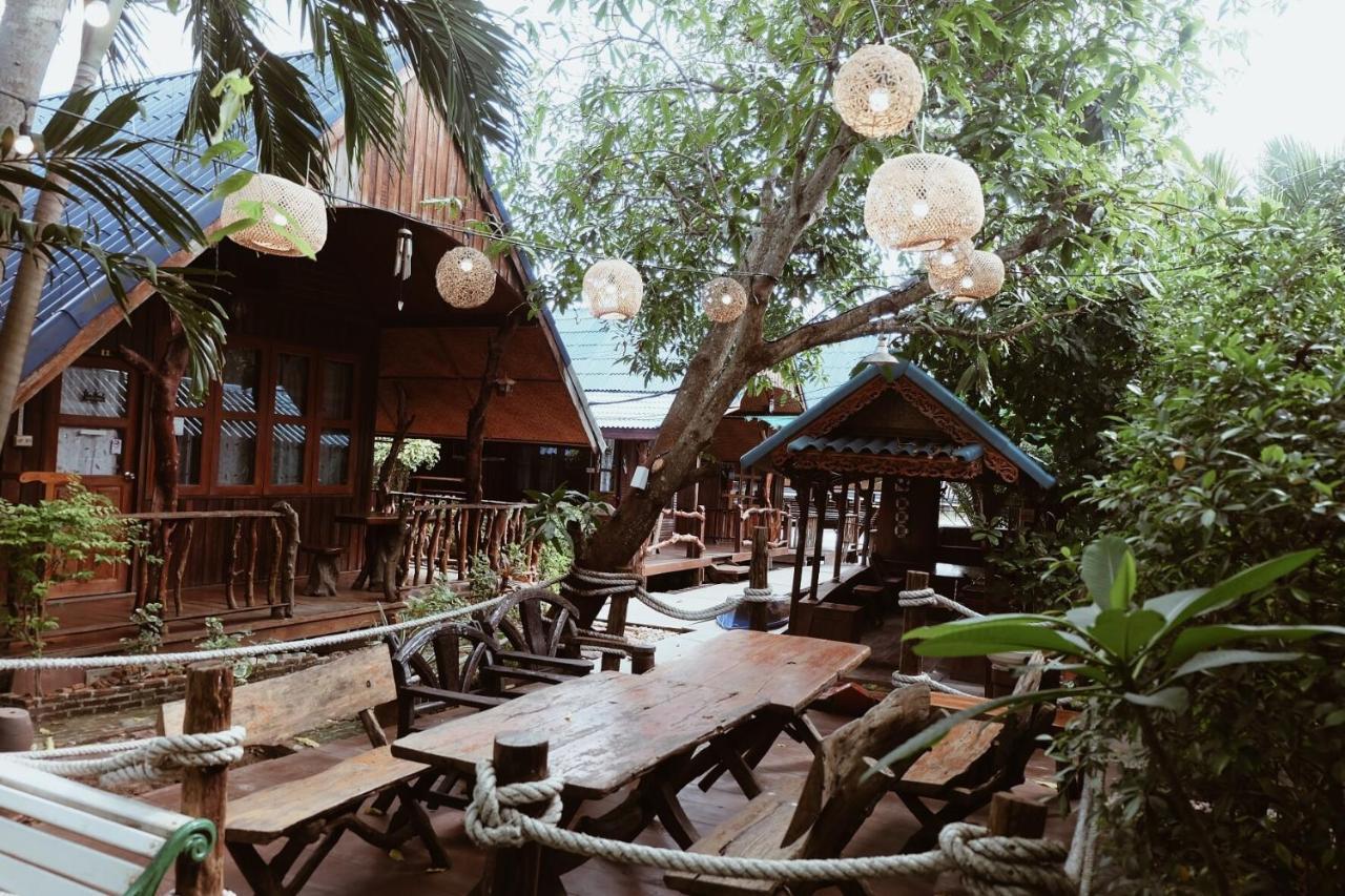 Ruennamyen Resort Amphawa Samut Songkhram Extérieur photo