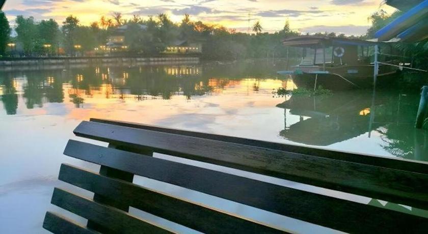 Ruennamyen Resort Amphawa Samut Songkhram Extérieur photo
