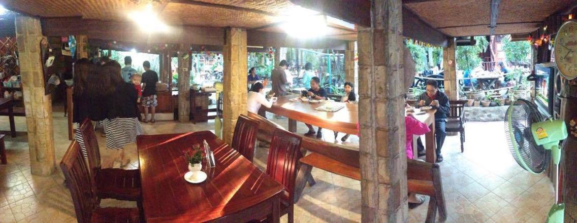 Ruennamyen Resort Amphawa Samut Songkhram Extérieur photo